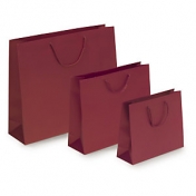 Tragetaschen in Mattoptik